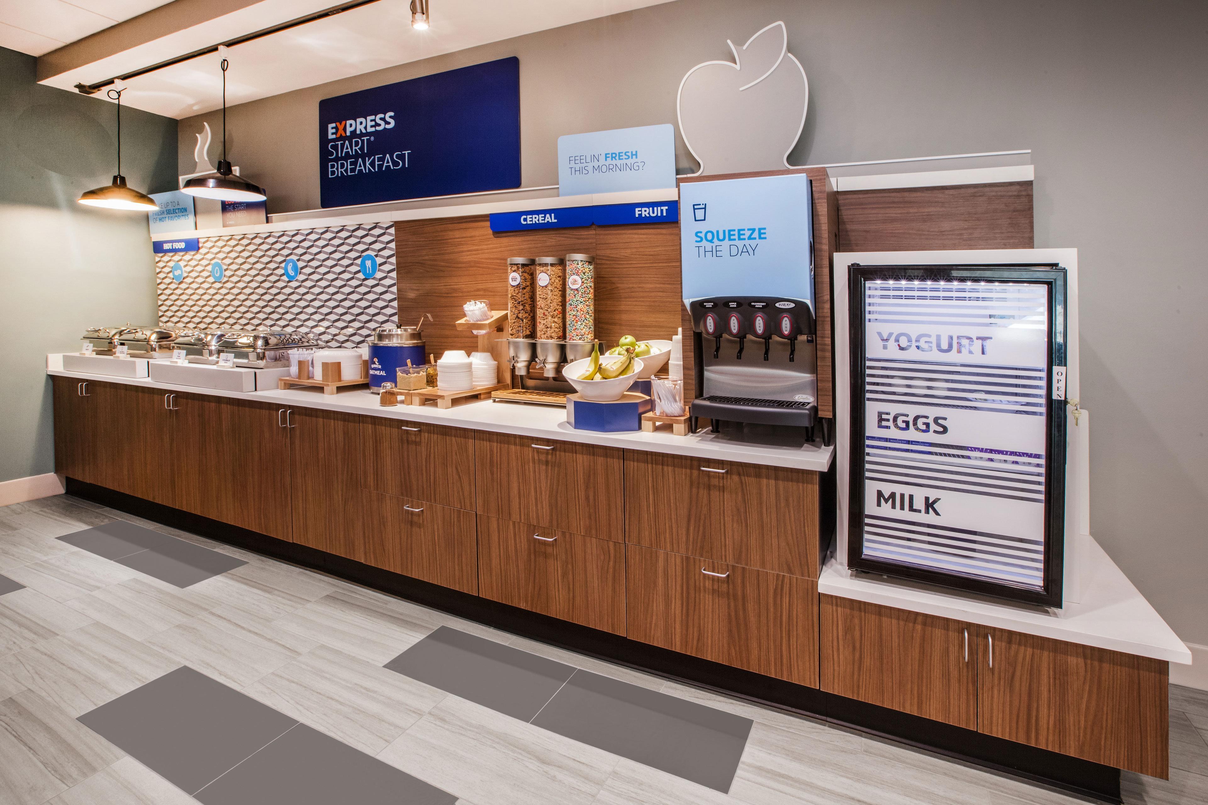 Holiday Inn Express & Suites - Oxford By Ihg Екстер'єр фото