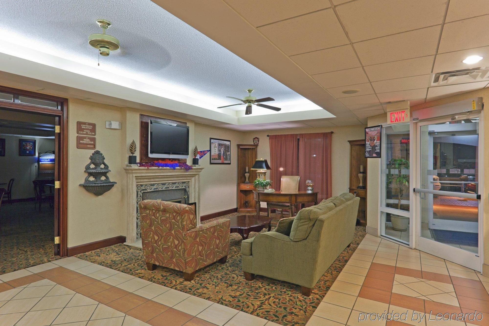 Holiday Inn Express & Suites - Oxford By Ihg Екстер'єр фото